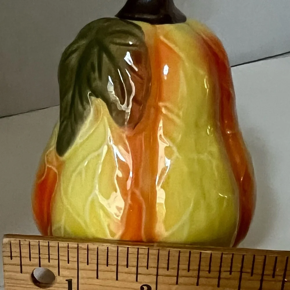 NWOT Unbranded Ceramic Orange/Yellow Pumpkin/Squash Figurine Fall/Thanksgiving